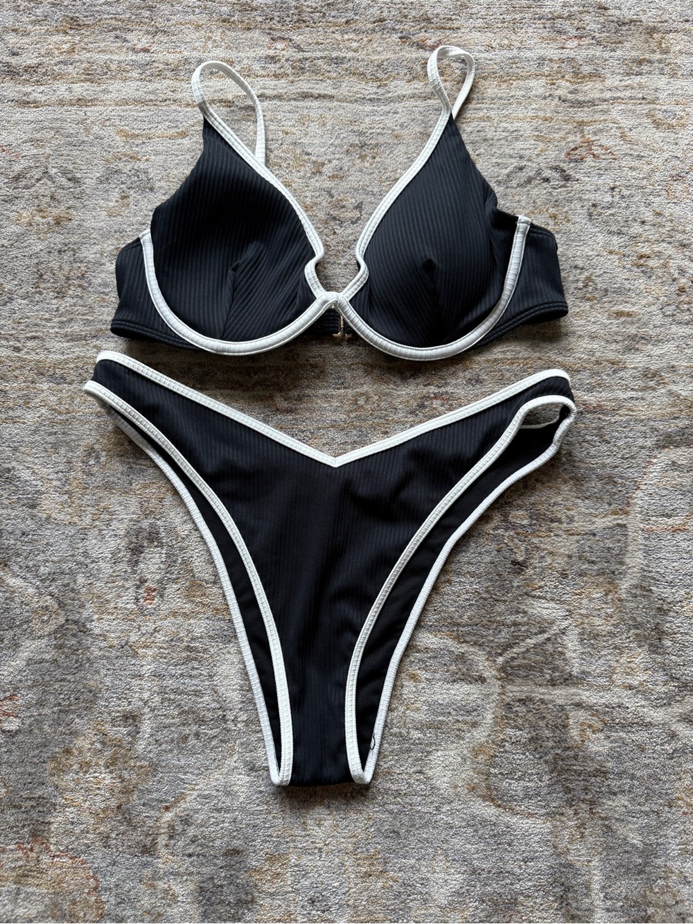 Hollister Bikini - Black and White